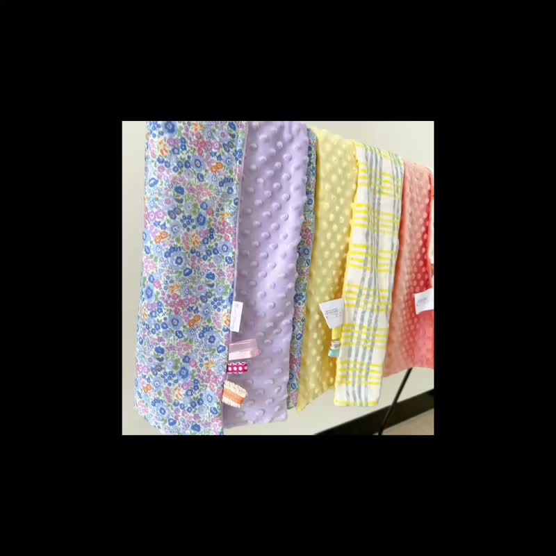 秋冬必备宝宝豆豆毯-可加购礼盒纸袋 弥月礼盒 新生儿礼物 推车毯 - 满月礼盒 - 棉．麻 多色