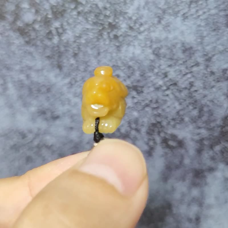 【亲翠】天然翡翠 冰油黄背金钱黄金猎犬宝宝调整式绳链 生肖 狗 - 项链 - 玉石 多色