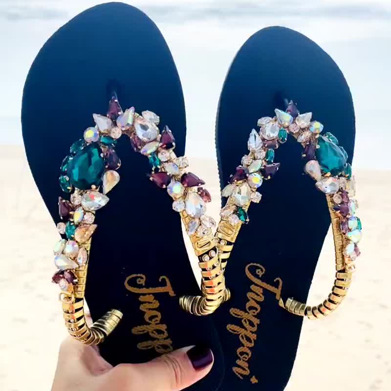 Jeweled Flip Flops Bling Flip Flops White Rhinestone Sandals Beach Sandals Shoes - 拖鞋 - 其他材质 黑色