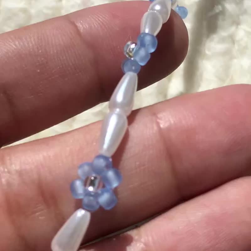 Pearl blue beaded choker - 项链 - 玻璃 白色