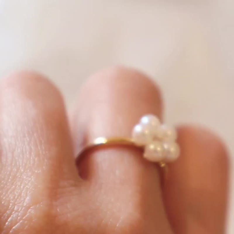 3.5mm- Akoya日本海水珍珠 -18k金碎钻戒指 - 戒指 - 珍珠 金色