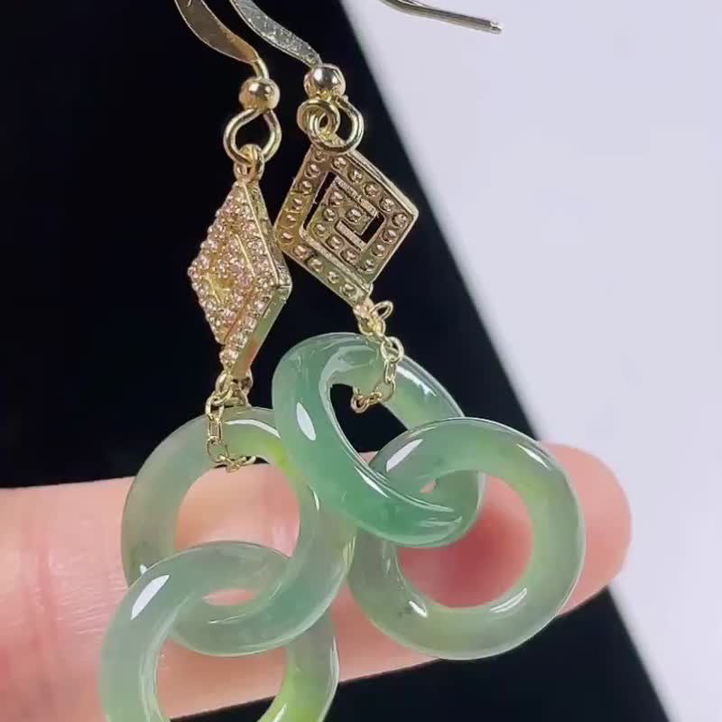 冰种翡翠 天然翡翠 A玉 耳坠 耳钉 • 环环双扣平安扣翡翠耳环 - 耳环/耳夹 - 玉石 
