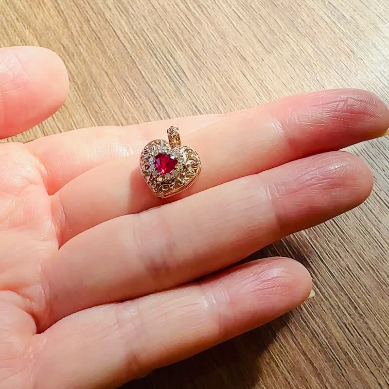 巴洛克梦幻鸽血红彩色宝石爱心刚玉 18k 金红宝石项链吊坠不含链 - 项链 - 宝石 红色