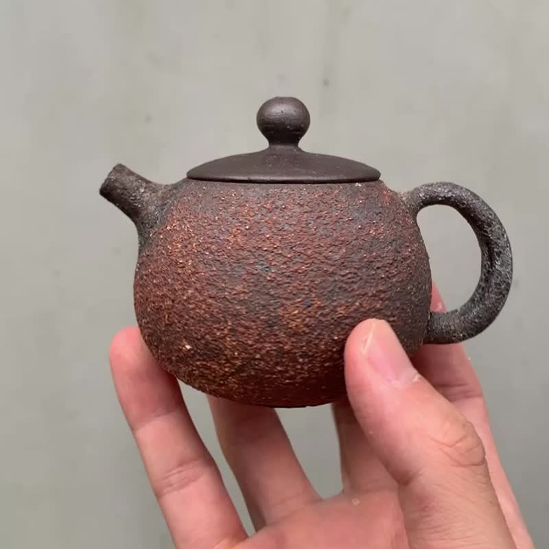 黑岩岩矿冰烟壶 台湾岩矿手拉坏茶壶160cc 茶艺师冲茶器 - 茶具/茶杯 - 陶 咖啡色