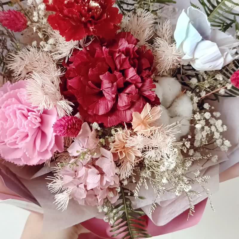 毕业花束礼物 永生康乃馨玫瑰花束 情人节生日企业赠品课程圣诞节 - 干燥花/捧花 - 其他材质 多色