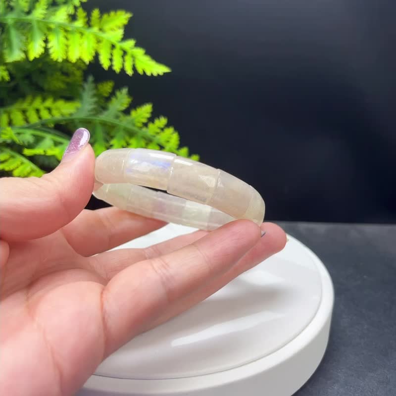 精品 天然日月同辉手排 月光石太阳石共生 12mm 颗颗蓝光 - 手链/手环 - 水晶 
