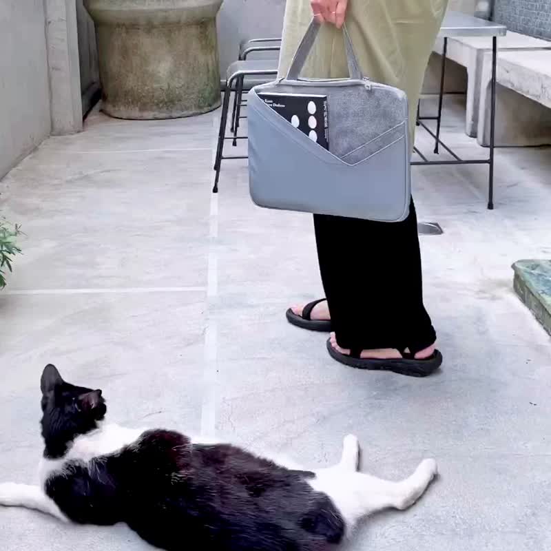 V laptop sleeve 13寸两用V笔电包 电脑包 冰雾蓝色 - 电脑包 - 人造皮革 蓝色