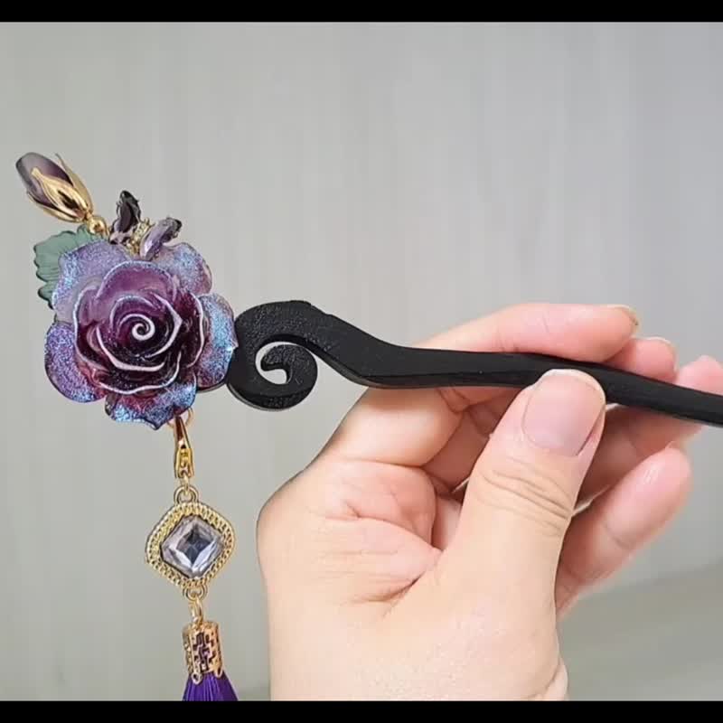 新中式~玫瑰蝶舞发簪【木簪】~可拆式流苏 - 发饰 - 塑料 紫色