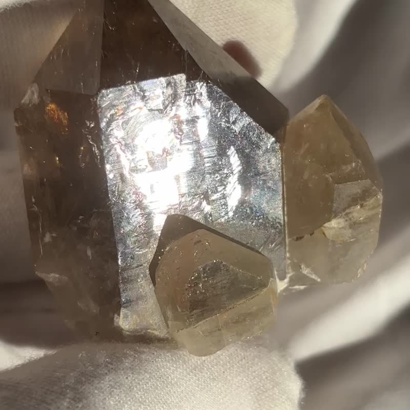 金发晶 城堡 水晶簇 顺髪 猫眼 天然水晶 冰透 摆设 水晶原矿 - 摆饰 - 水晶 金色