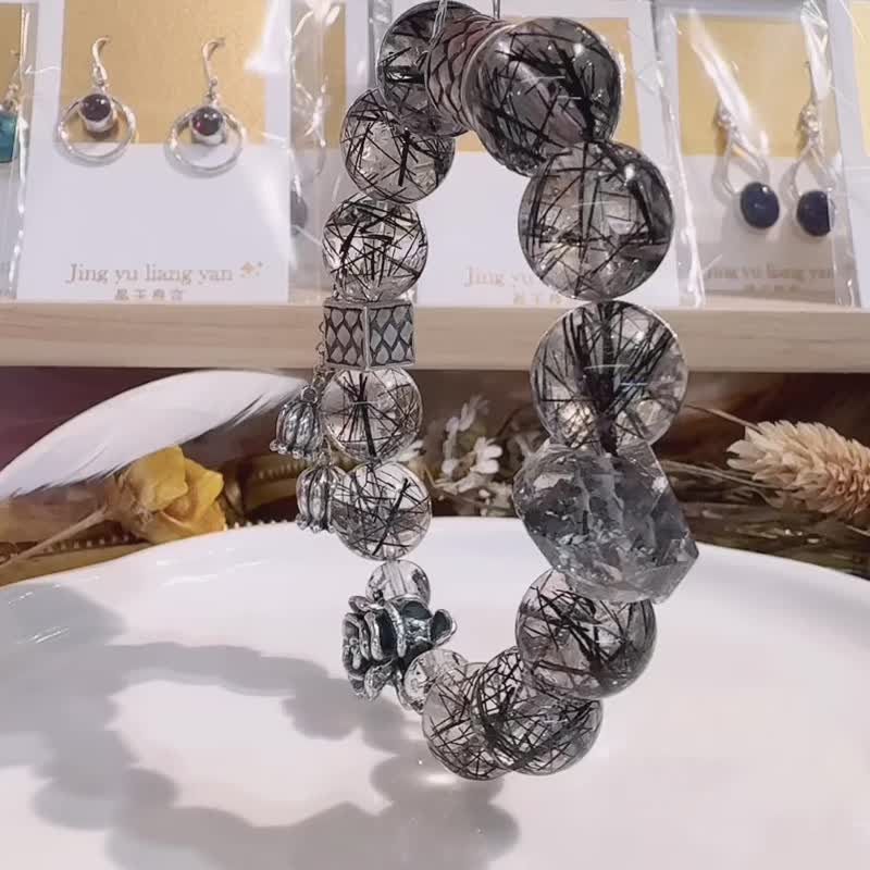 天然透体黑蕾丝黑发晶闪灵钻防小人设计款手水晶手链避邪避小人 - 手链/手环 - 水晶 黑色