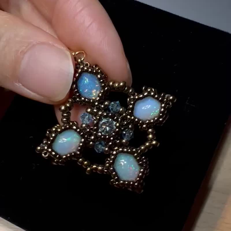 Ethiopian Opal 欧泊 澳宝 古典 vintage 串珠吊坠 配宝石绕制链 - 项链 - 宝石 金色