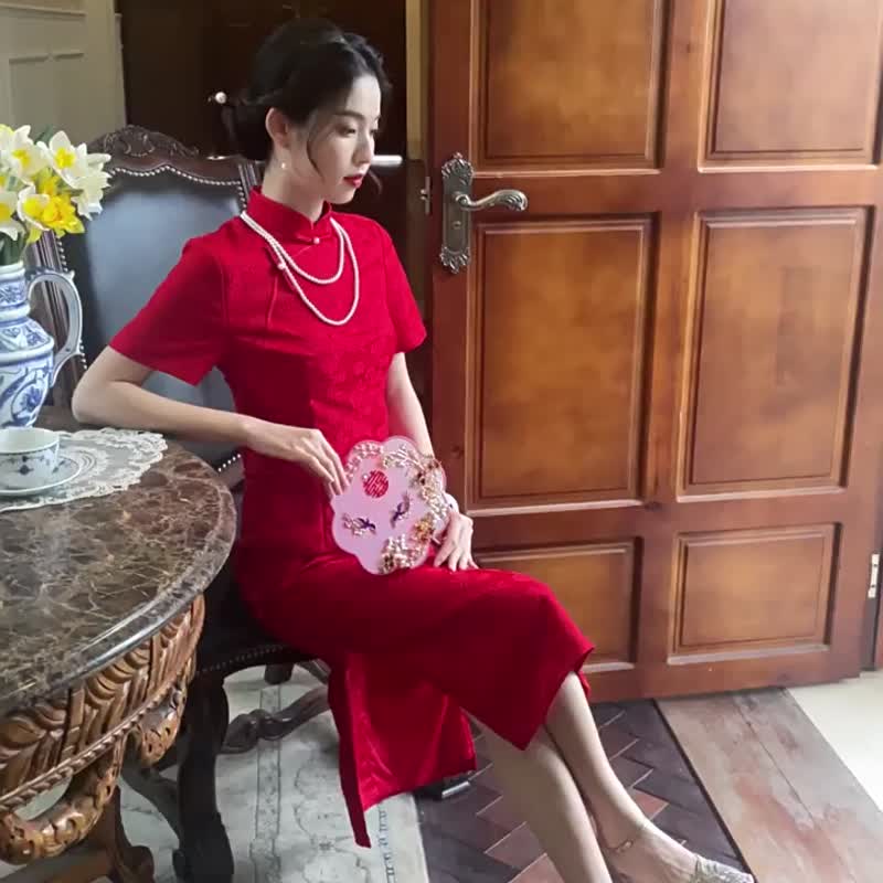 紅色 意歡 浮雕提花低開衩盤扣旗袍  復古改良中式新娘敬酒服禮服 - 旗袍 - 聚酯纤维 红色