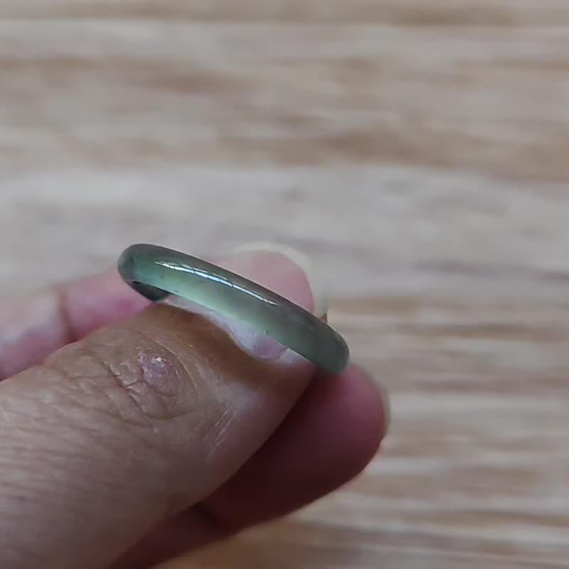 亲翠 天然危地马拉翡翠 高冰绿飘花手指镯16号戒圈 - 戒指 - 玉石 绿色