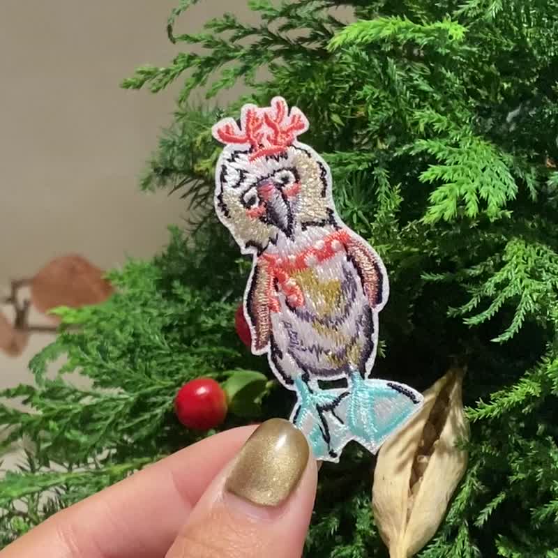 【圣诞礼物首选】蓝脚鲣鸟 Bluefootie 圣诞刺绣系列 - 徽章/别针 - 棉．麻 多色