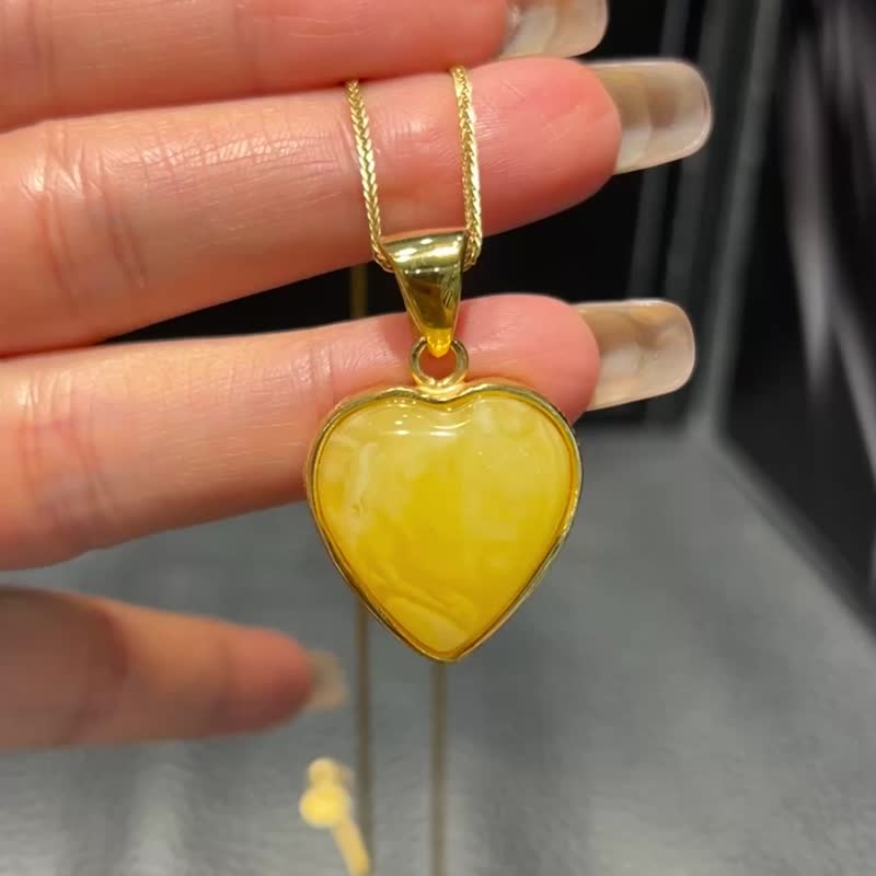 欧款新货 波兰制造天然波罗的海蜜蜡爱心吊坠 俄料鸡油黄 无 杂裂 - 手链/手环 - 水晶 