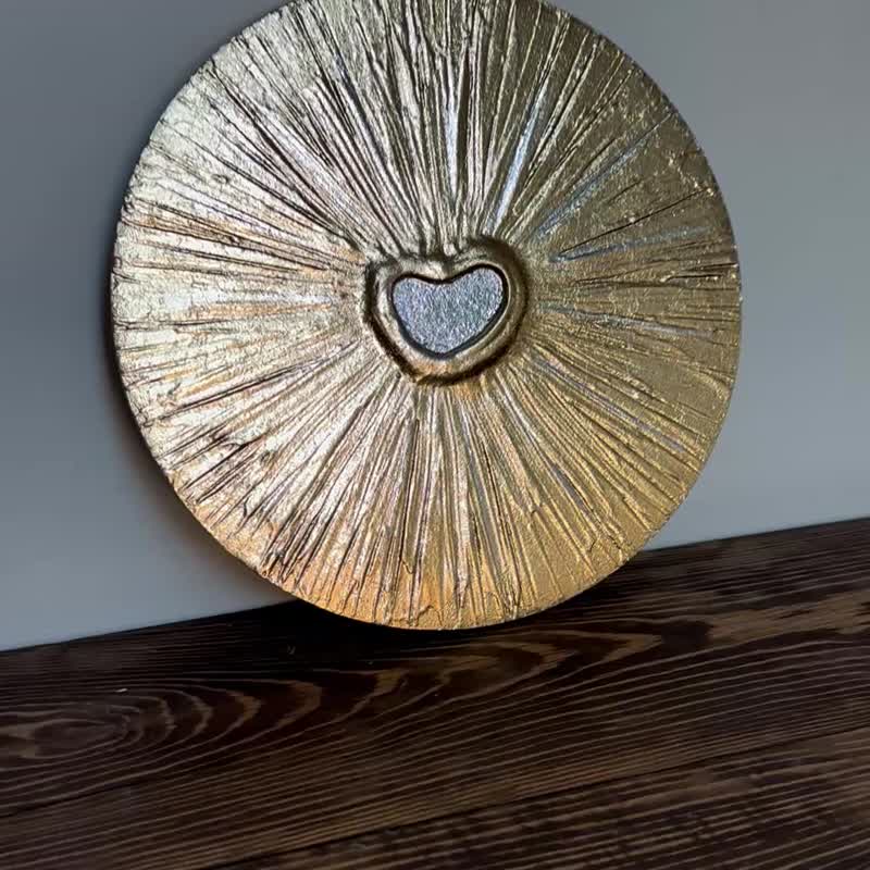 金色的心画，墙上的金色的锅，金色的画 - 海报/装饰画/版画 - 其他材质 金色