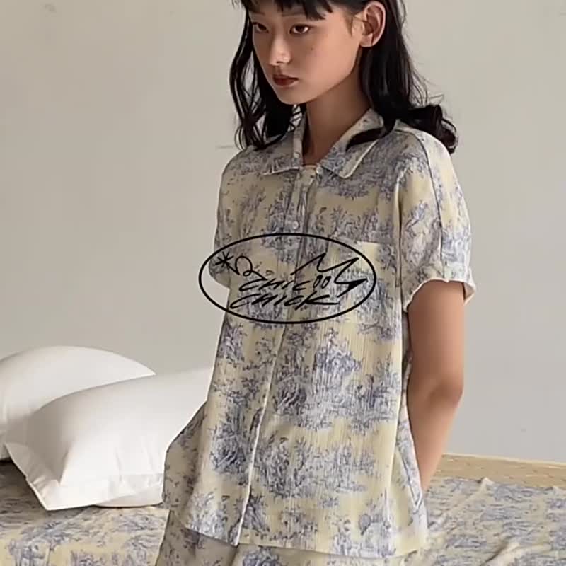 茹依印花 超柔軟 英式復古印花棉麻舒適短袖襯衫 - 女装衬衫 - 棉．麻 蓝色