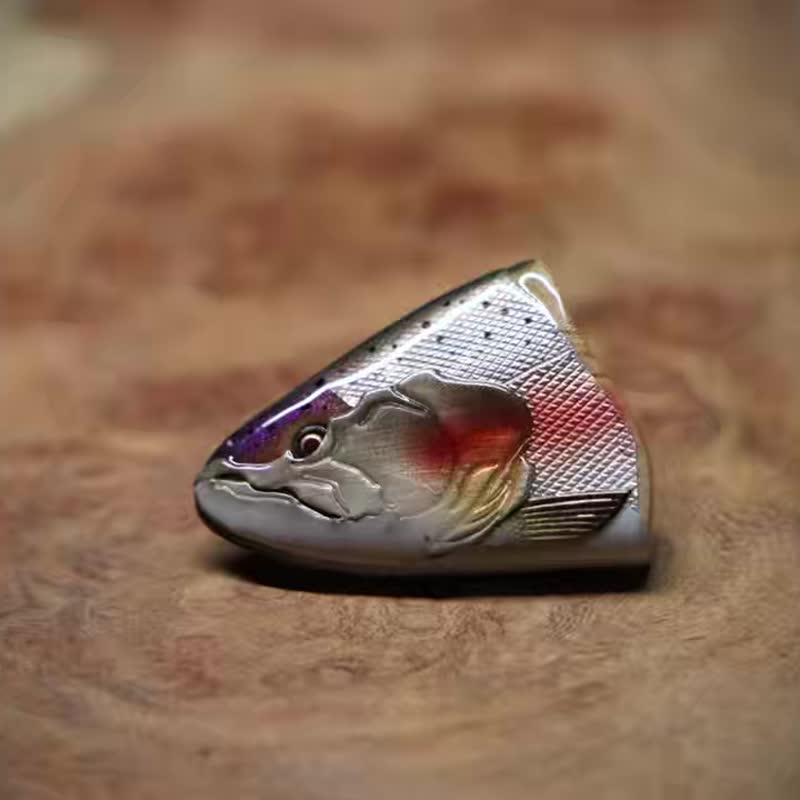 A handcrafted wooden purple trout brooch - 胸针 - 木头 