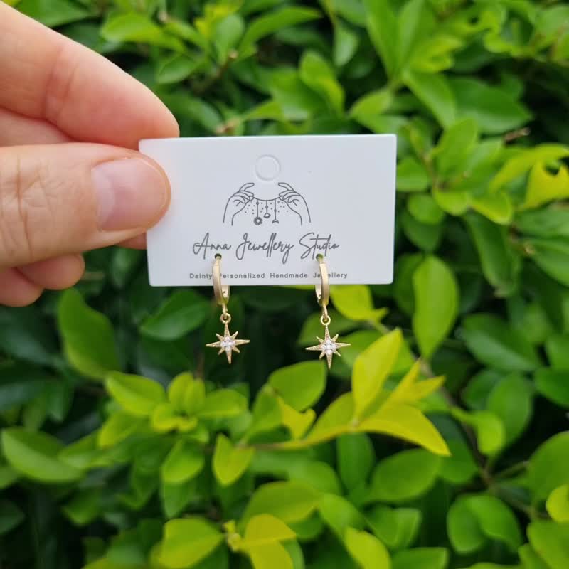 雾金锆石北极星圈形耳环 精致星辰垂坠耳扣式耳环 - 耳环/耳夹 - 铜/黄铜 金色