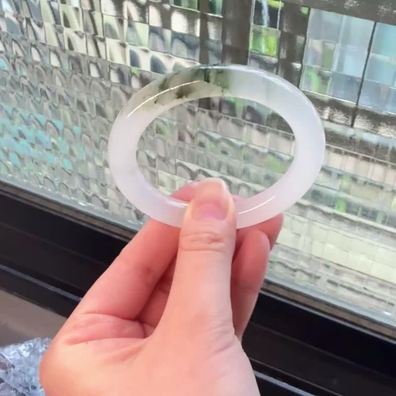 冰飘花 天山翠手镯|翡翠平价版、圆骨镯、内径51.9 - 手链/手环 - 玉石 