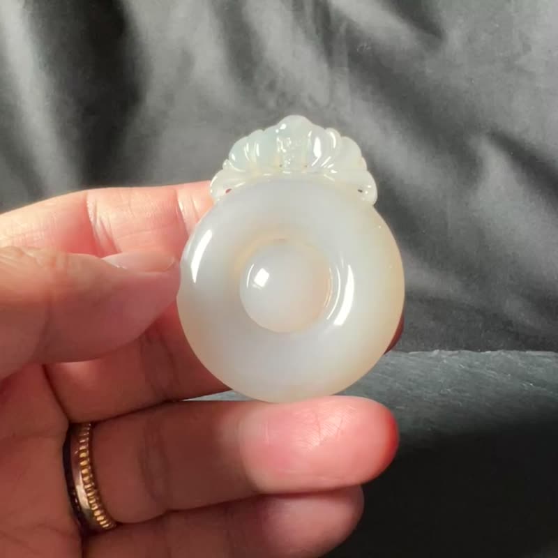 羊脂白 | 糯冰翡翠福贝 - 项链 - 玉石 白色