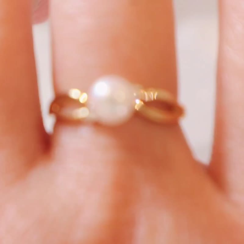 5mm- Akoya日本海水珍珠 -18k金碎钻戒指 - 戒指 - 珍珠 金色