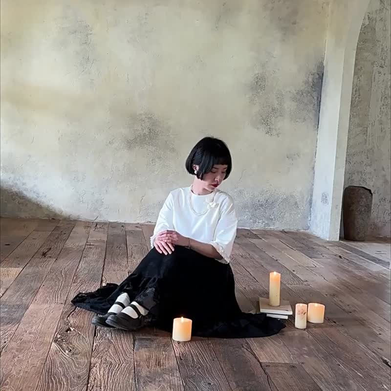 柔光白 棉質木耳花邊上衣 百搭短袖基礎寬T恤 - 女装 T 恤 - 棉．麻 白色