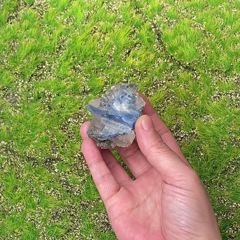 手串充电站-原矿蓝晶石共生白水晶及黑碧玺 镜铁矿 消磁净化手串 - 摆饰 - 水晶 多色