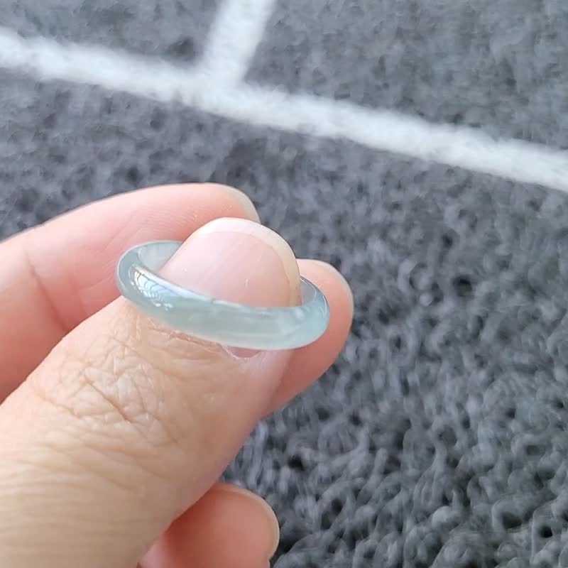 【亲翠】天然翡翠 冰湖水绿放光料手指镯11号戒圈 - 戒指 - 玉石 多色