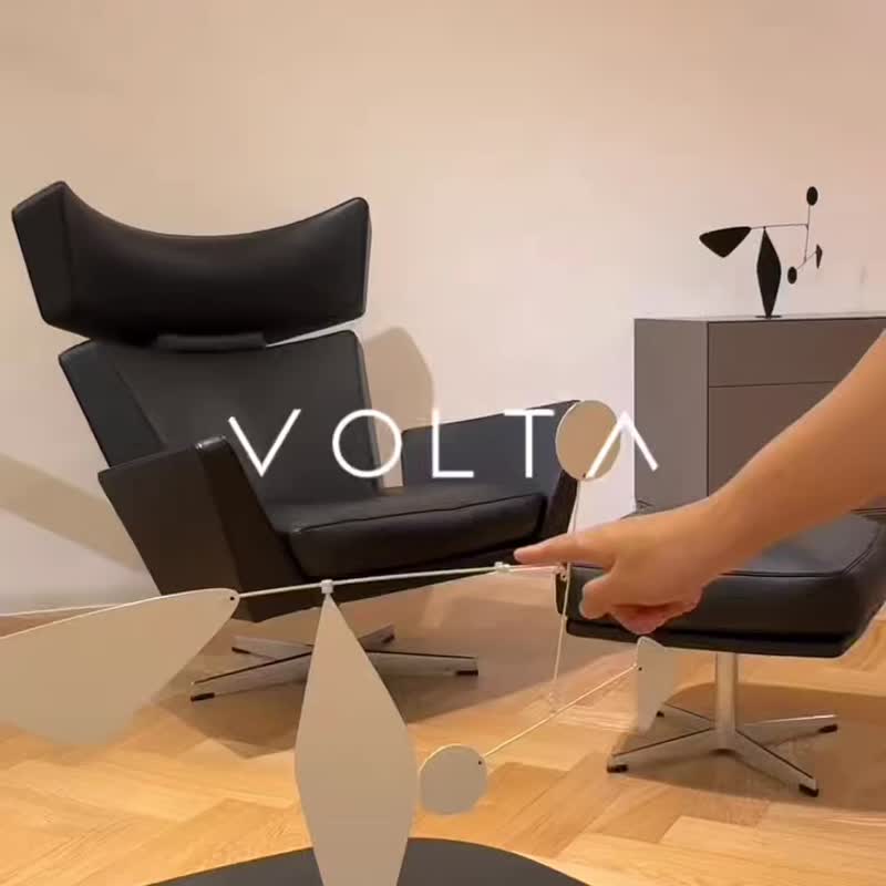 西班牙 VOLTA CALVI 经典纯色动态平衡雕塑摆件 高档极简设计装饰 - 摆饰 - 其他材质 多色