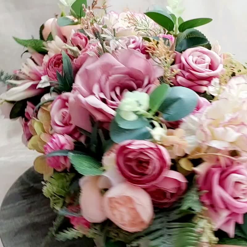 Silk flower centerpiece, Roses, dahlias and hydrangea arrangement, Summer décor - 植栽/盆栽 - 其他材质 紫色
