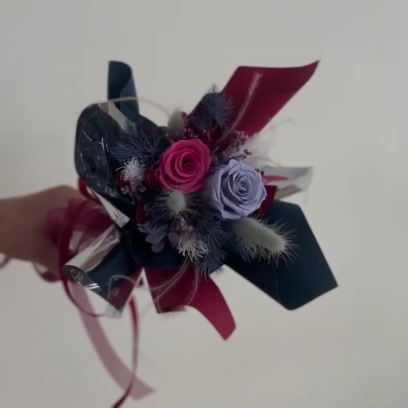 【永生玫瑰花花束】• 情人节/永生玫瑰花/永生玫瑰花花束/玫瑰花 - 干燥花/捧花 - 植物．花 多色