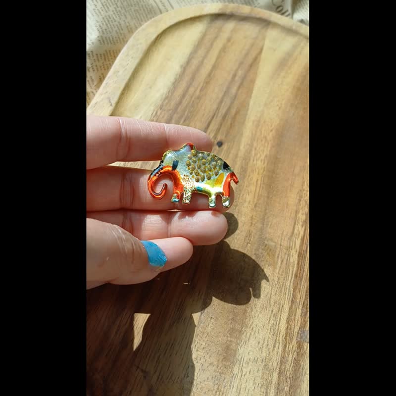 大象胸针 - 胸针 - 其他金属 