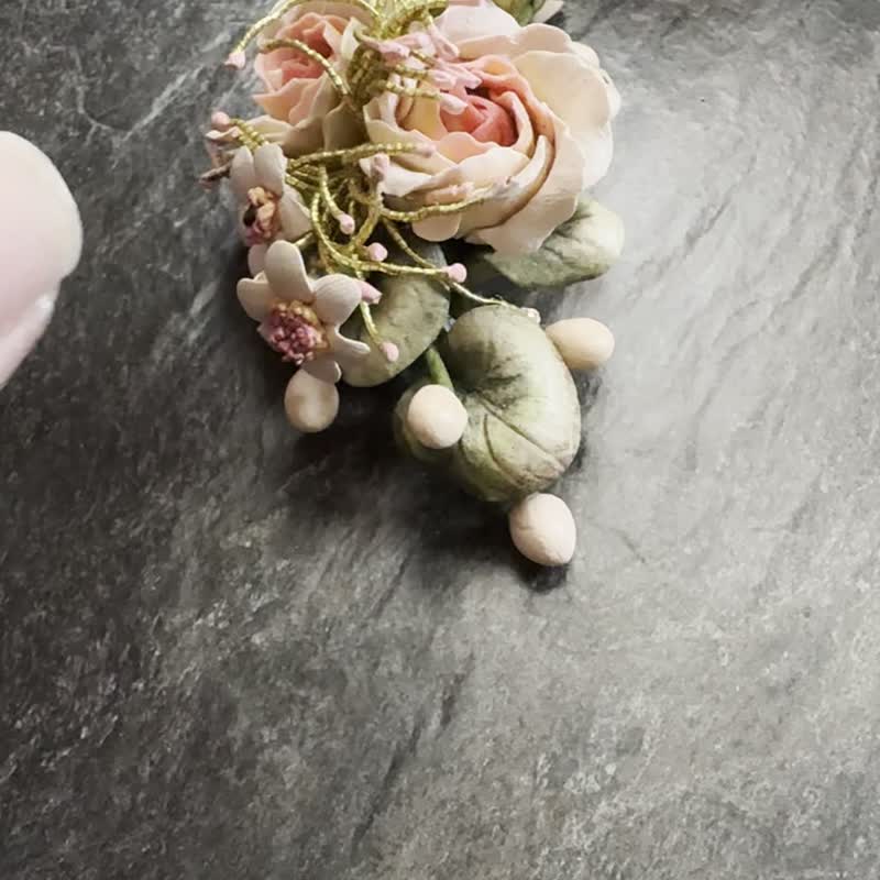金银宝贝 立体玫瑰花黏土手工别针胸针 B1997 - 胸针 - 其他金属 金色