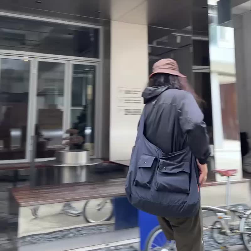 秋冬百搭大容量斜挎包时尚多口袋通勤包包 - 侧背包/斜挎包 - 尼龙 黑色