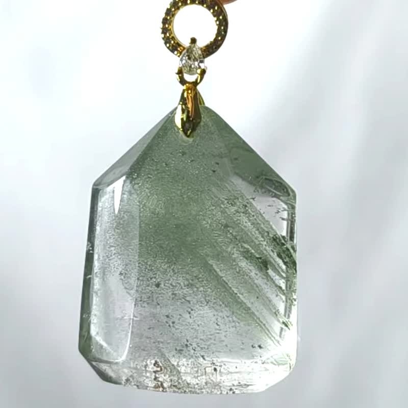 顶级净体 绿幽灵水晶 金字塔 心轮 招财 事业 坠 项链 单品 礼物 - 项链 - 宝石 绿色