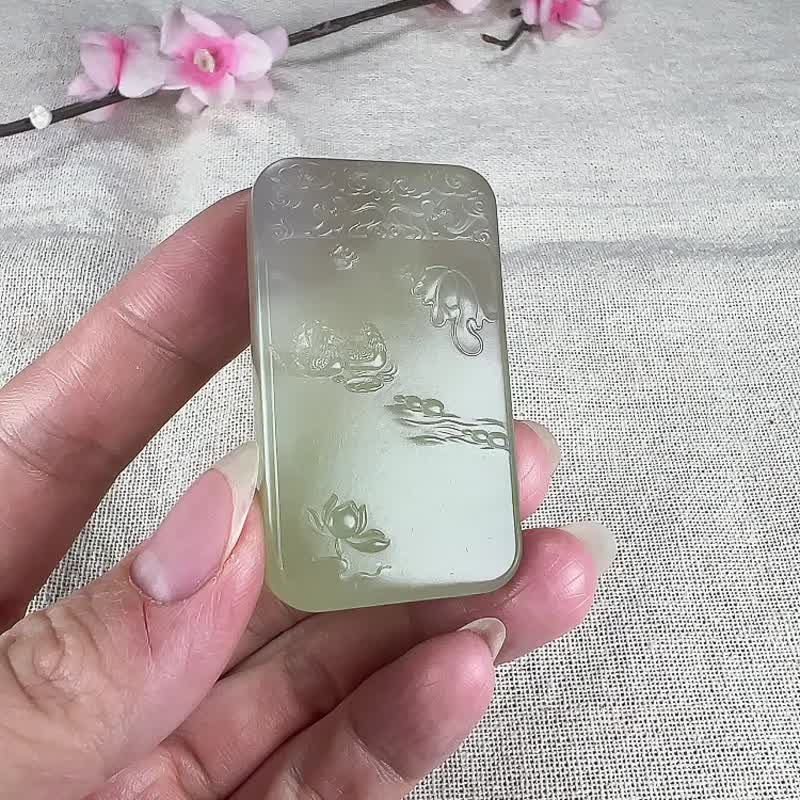 秒杀价 然新疆和田玉籽料关公圆牌吊坠 玉质细腻油润 - 吊饰 - 玉石 