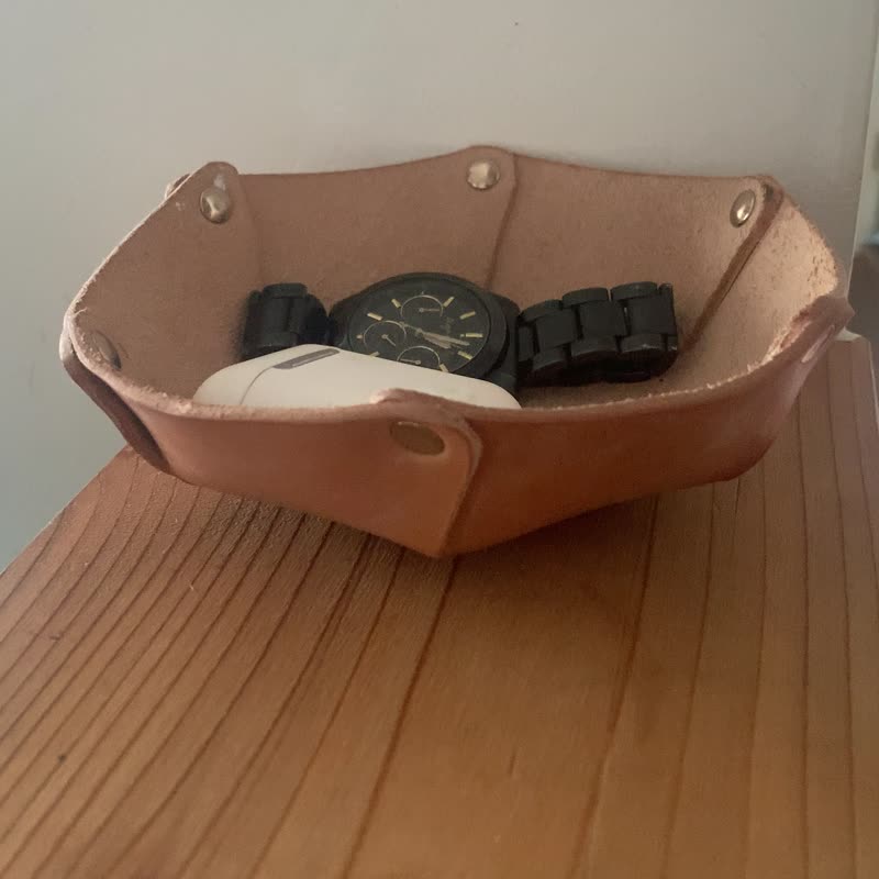 简约实用的设计 - 适合玄关 - 书桌或床头柜使用 - 收纳用品 - 真皮 咖啡色