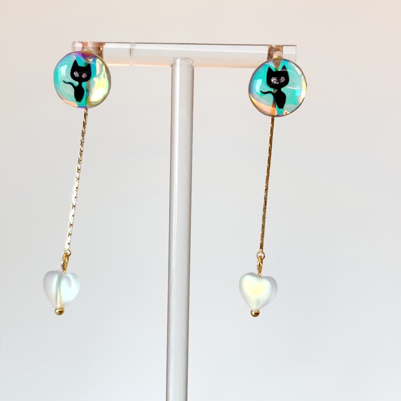 外星猫耳环 925纯银包14K 金耳针 树脂耳夹 - 耳环/耳夹 - 树脂 黑色