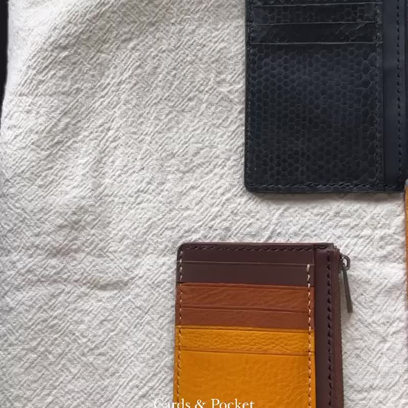Slim leather card holder with zipper in Italian vegetable tanned leather - 皮夹/钱包 - 真皮 多色
