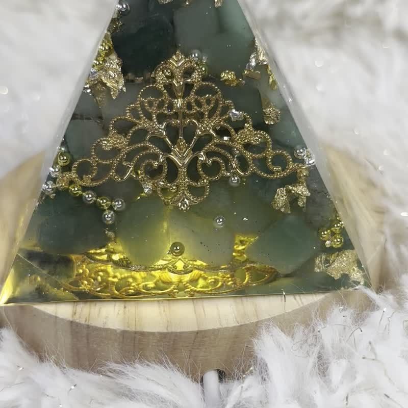 (桌边守护款) 森林珍宝系列-东菱玉奥刚能量塔 - 摆饰 - 水晶 绿色