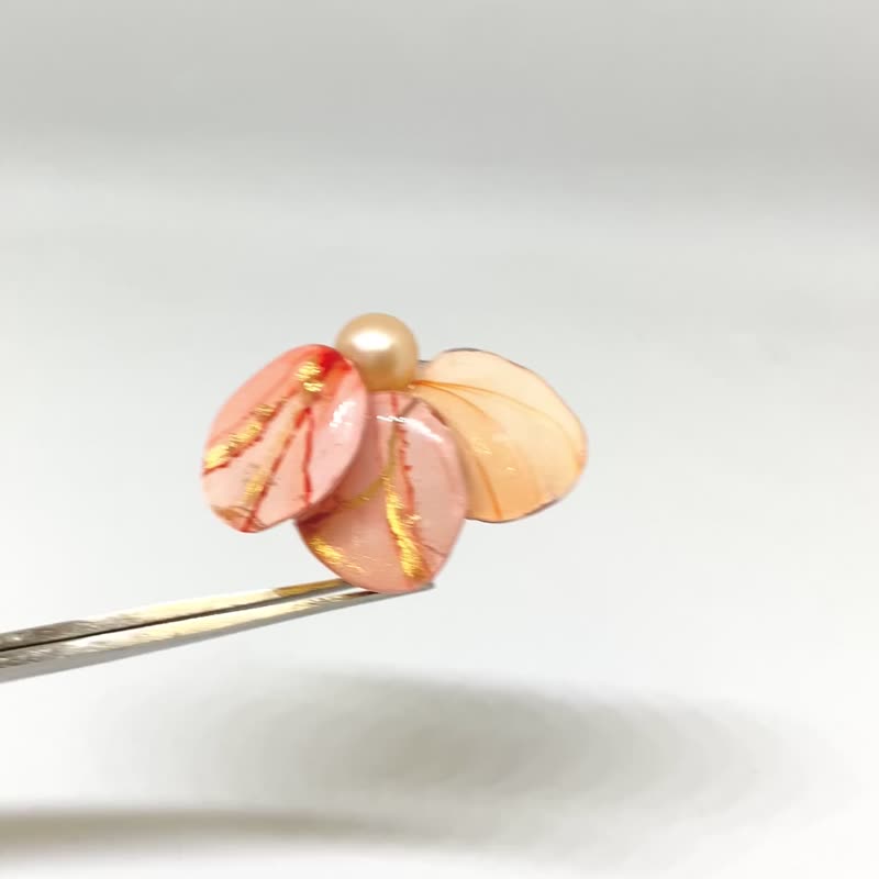 酒精墨水画 珍珠耳夹 - Light Peach - 耳环/耳夹 - 珍珠 橘色