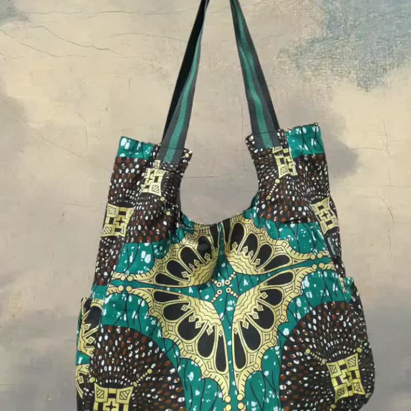 Handmade African fabric shoulder bag - 后背包/双肩包 - 棉．麻 多色