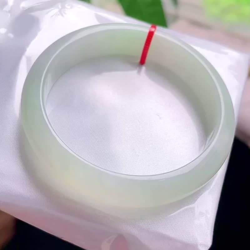 冰种 天然翡翠 缅甸 A玉 玉镯 • 糯冰种淡晴水翡翠福镯 - 手链/手环 - 玉石 绿色