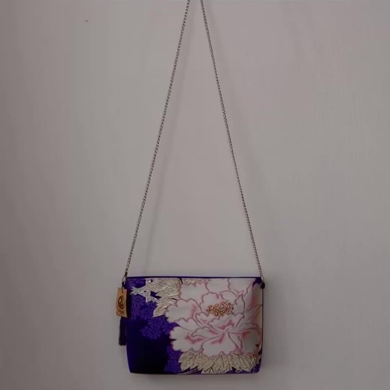 日本真丝和服腰带单肩包, 手工刺绣斜挎包, 环保再生时尚设计 - 侧背包/斜挎包 - 丝．绢 紫色