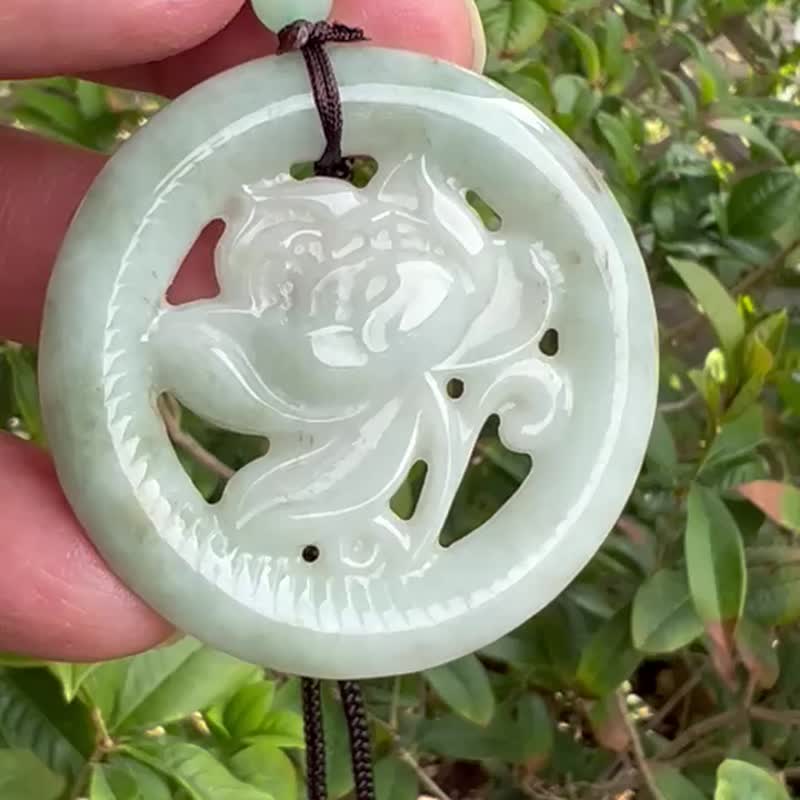 天然A货翡翠 吊坠 20克 缅甸玉 翡翠 莲花巧雕 玉牌 玉佩挂件 - 颈链 - 玉石 透明