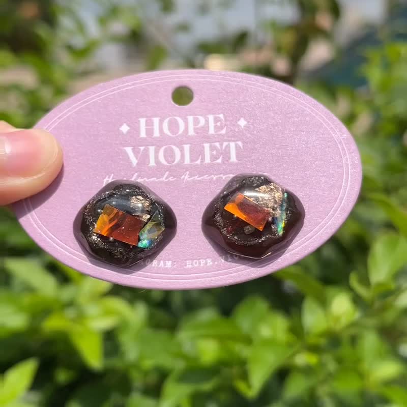 咖啡色陨石奇幻耳环- The Meteorite - 耳环/耳夹 - 树脂 咖啡色