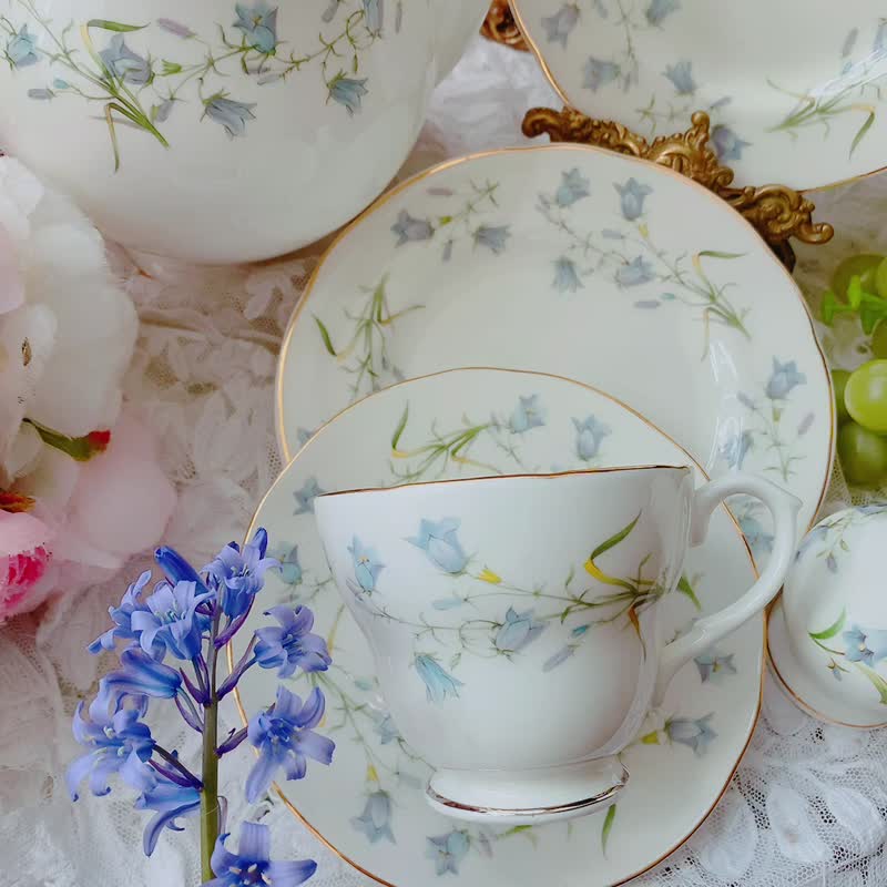 1950年英国制花茶杯两件式蓝铃花图腾库存品完整美丽 - 茶具/茶杯 - 瓷 蓝色