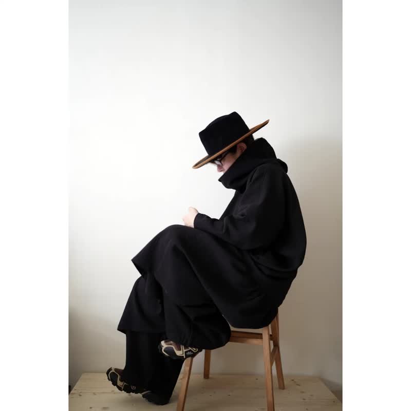 秋冬的超高领洋装 - 洋装/连衣裙 - 棉．麻 黑色