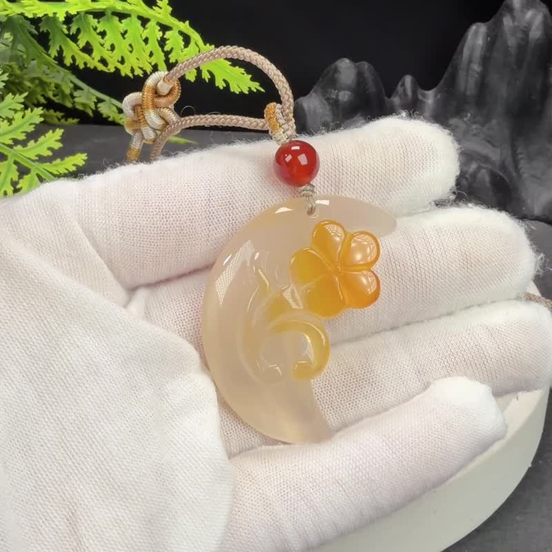 渐变香槟金玛瑙吊坠项链 冰透起光手雕月亮花 月映花影 富贵吉祥 - 项链 - 半宝石 金色